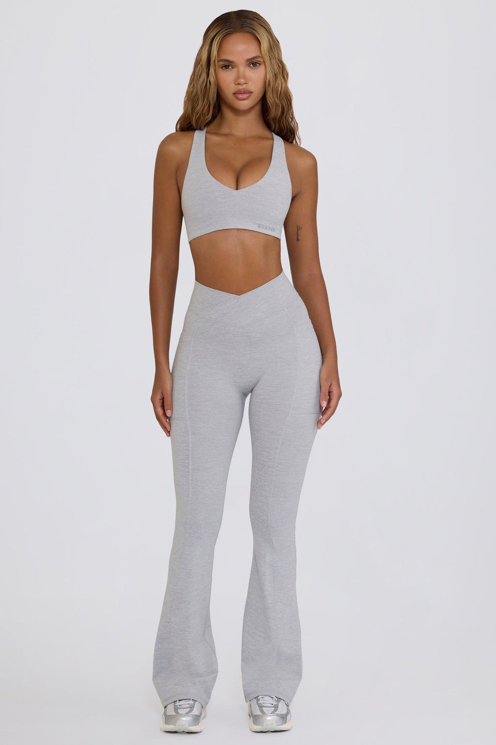 Soft Active V-waist Pocket Flared Leggings In Grey Marl