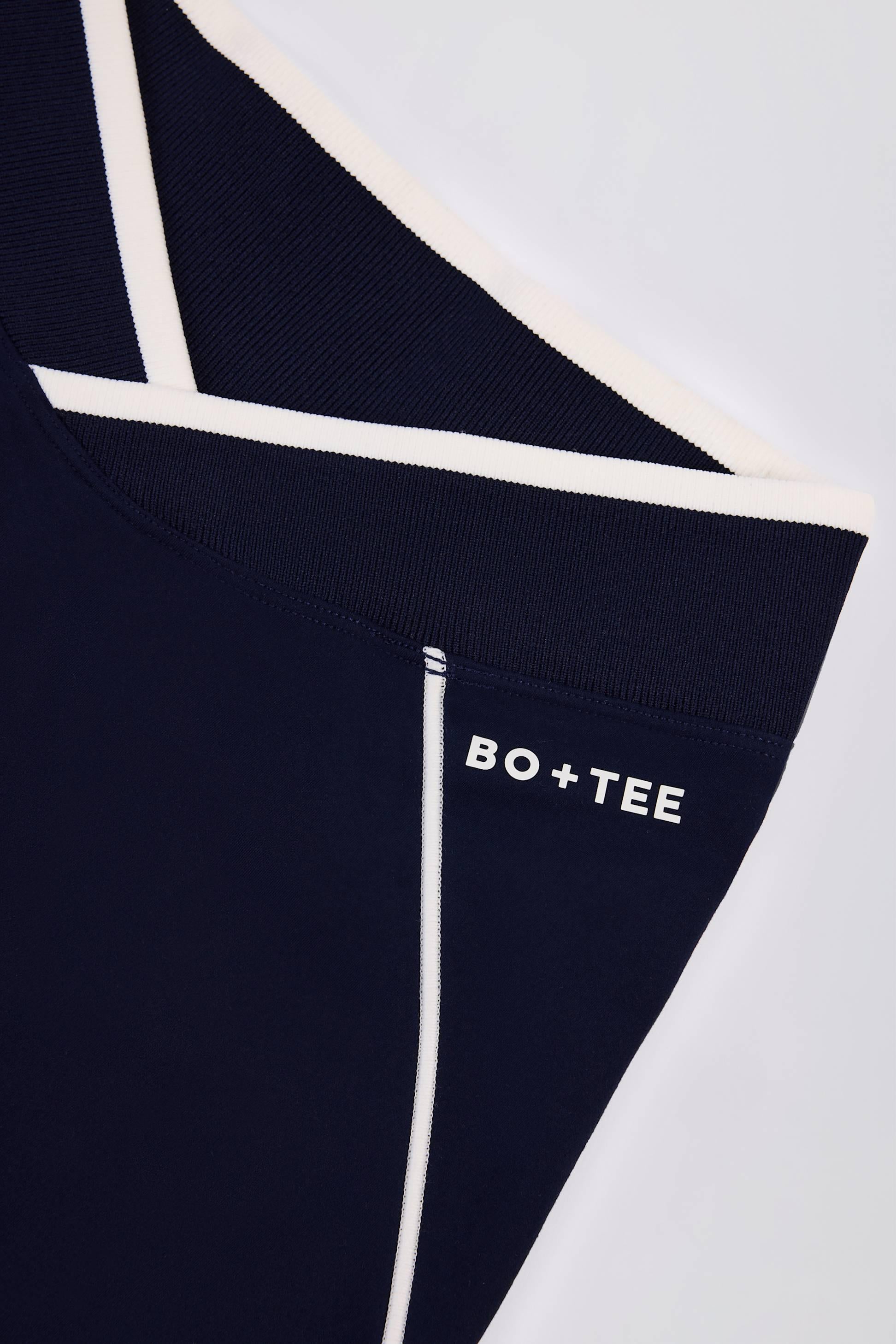 Soft Active Crossover Contrast Leggings In Midnight