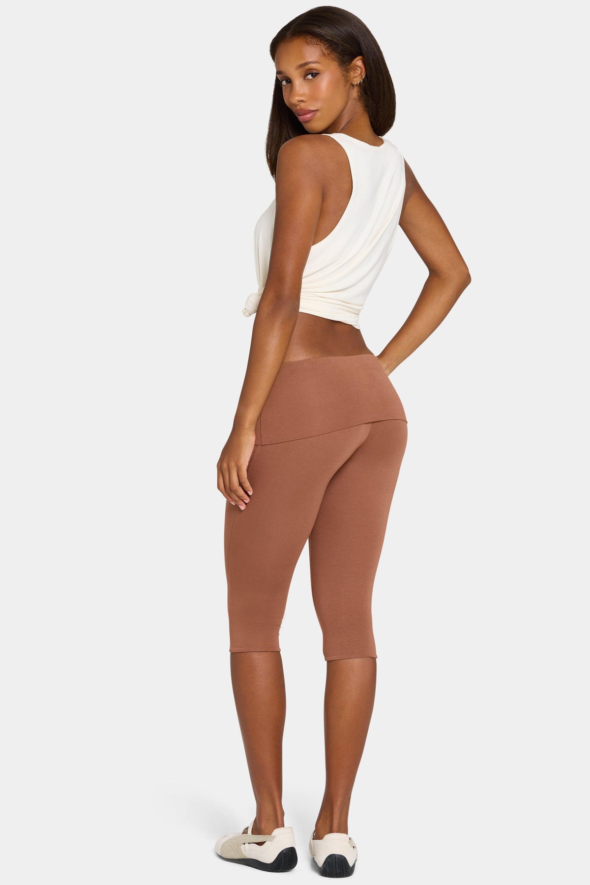 Buttercloud™ Capri Leggings In Cocoa