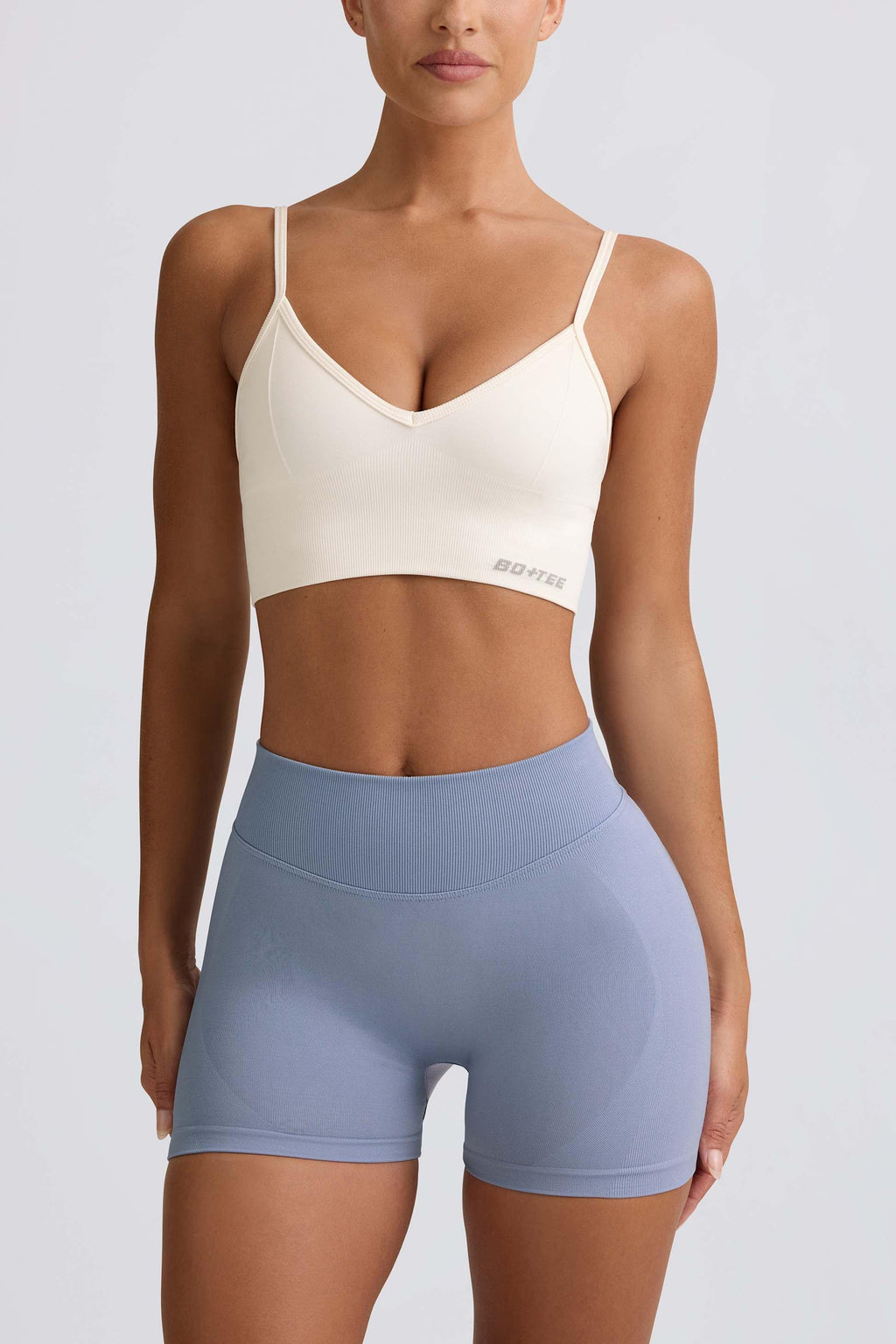 Define Luxe V-neck Sports Bra In White