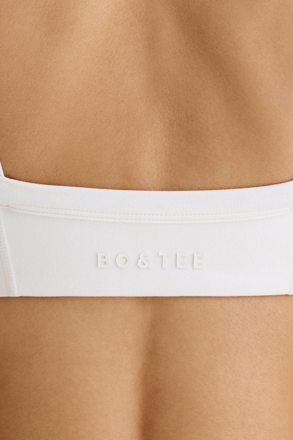 Soft Active Contrast-trim Sports Bra In White