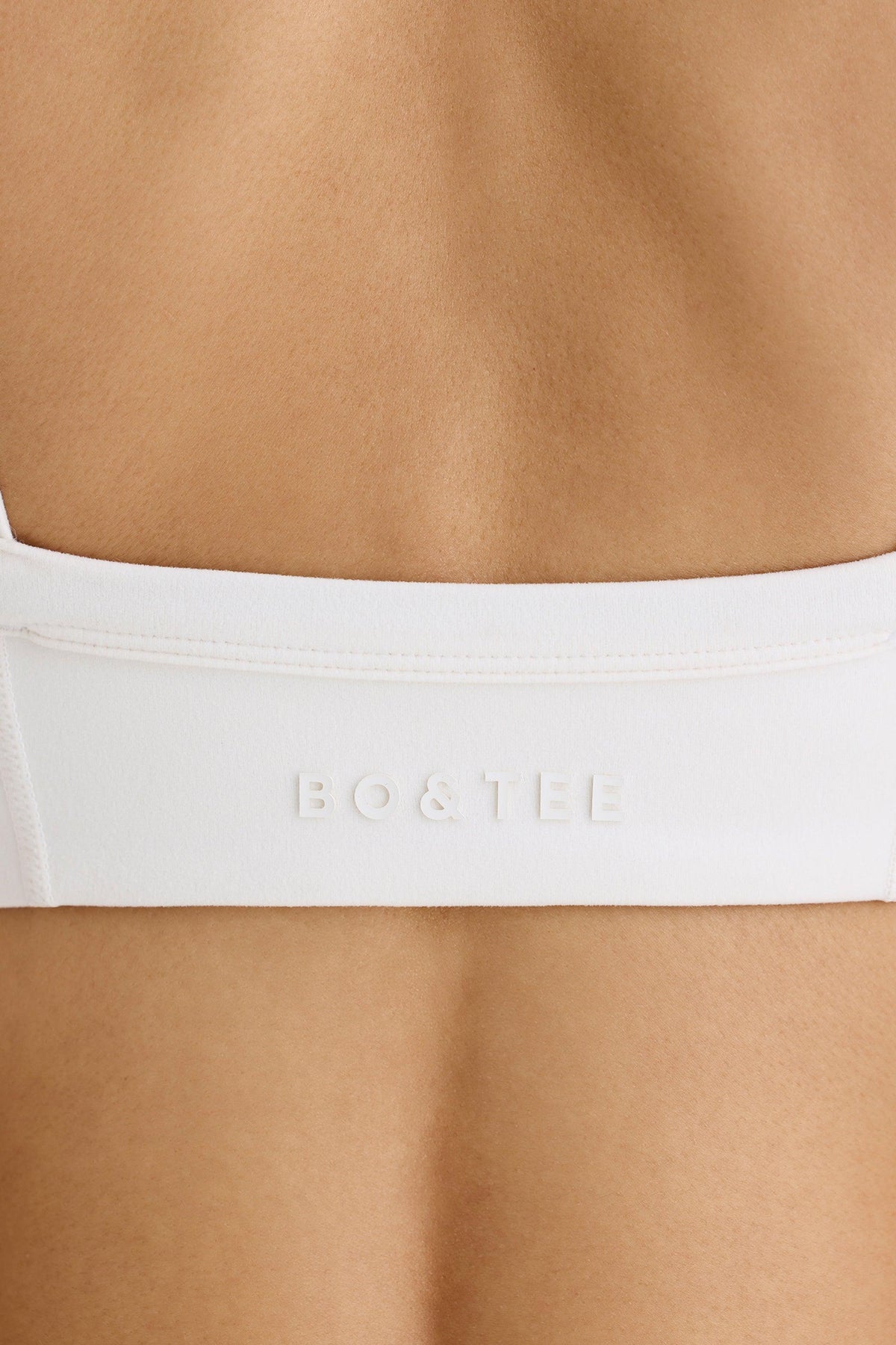 Soft Active Contrast-trim Sports Bra In White