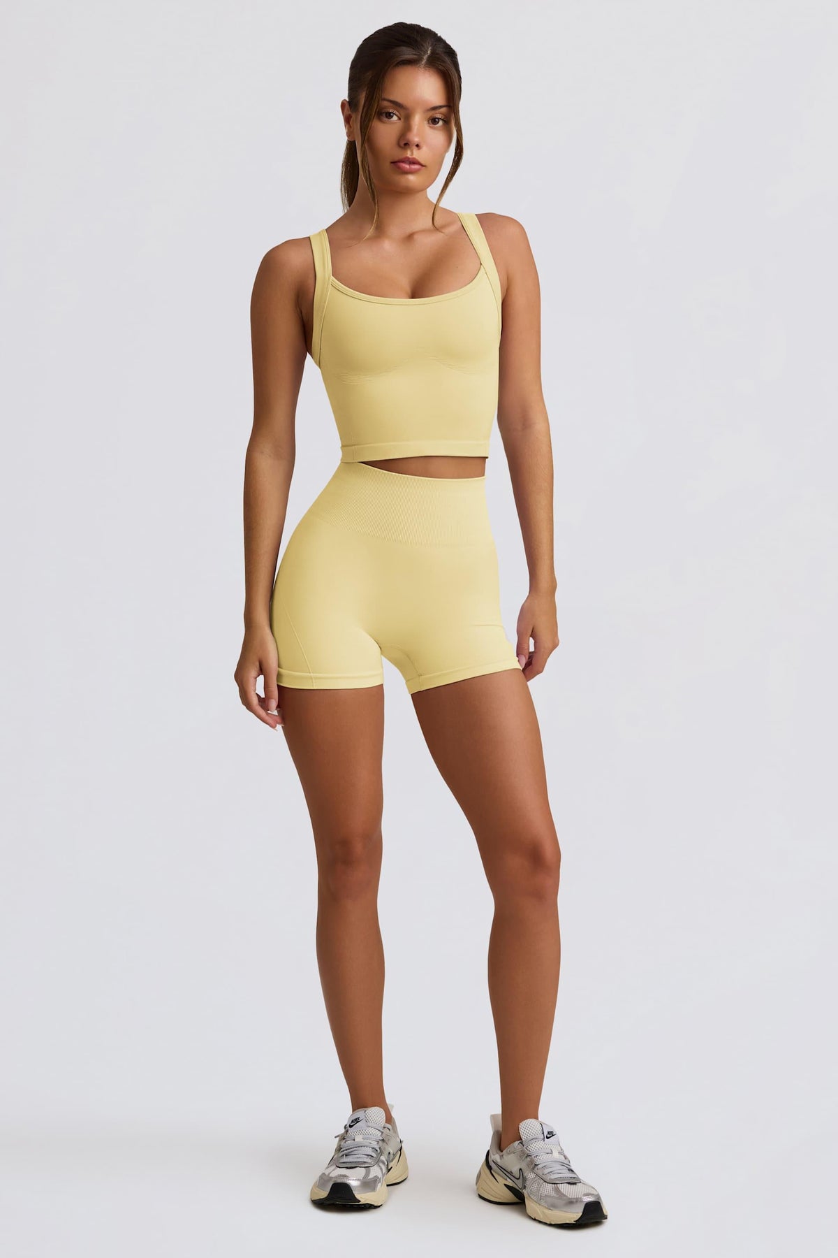 Super Sculpt Seamless Longline Camisole Top In Butter Yellow