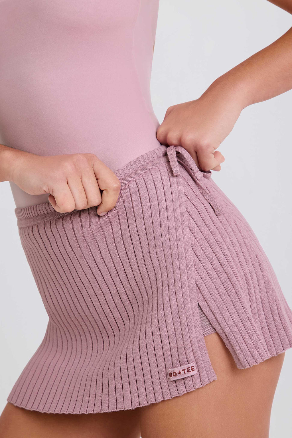 Ribbed Knit Tie Wrapover Skort In Mauve