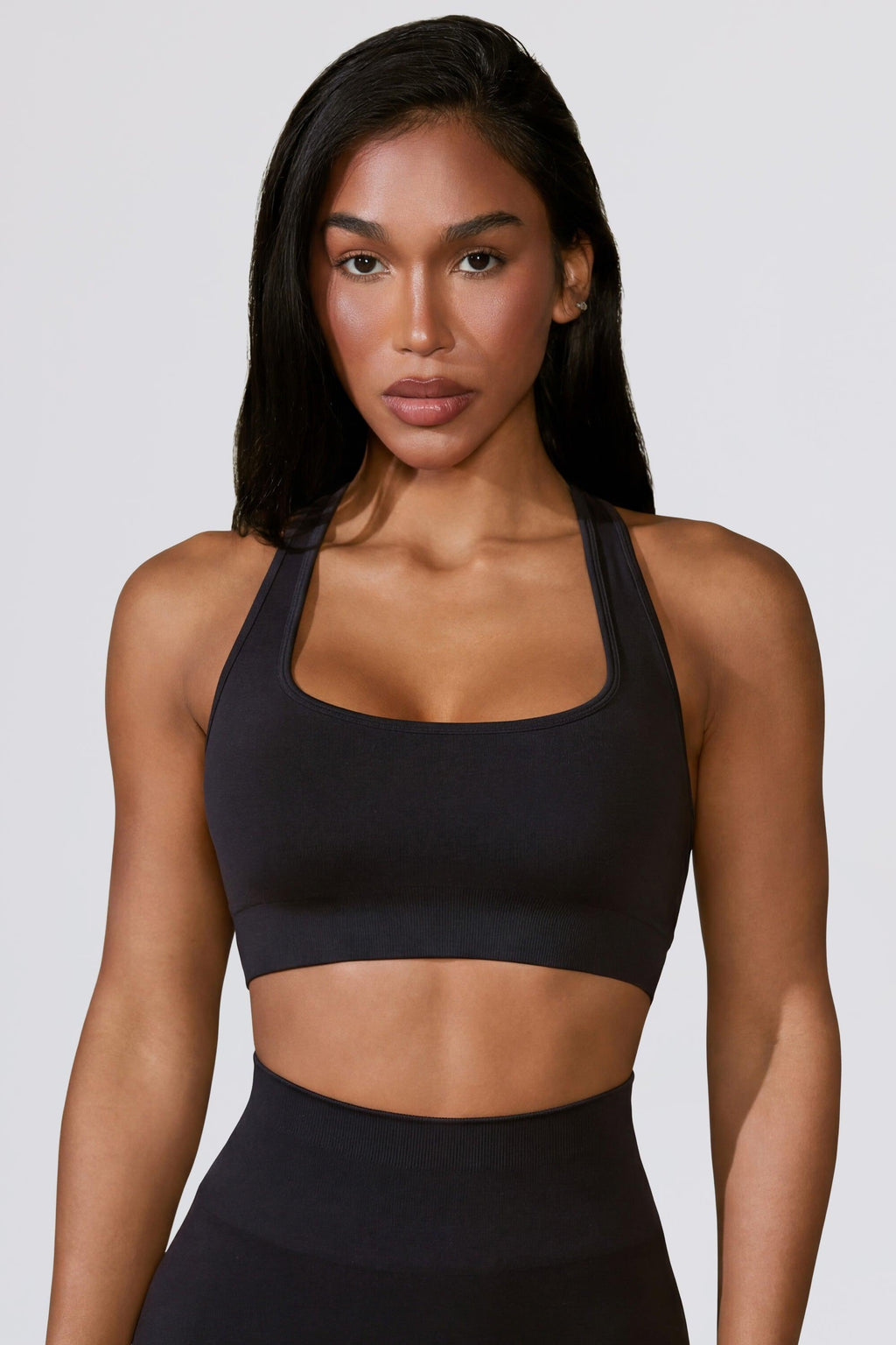 Cut Out Define Luxe Sports Bra In Black