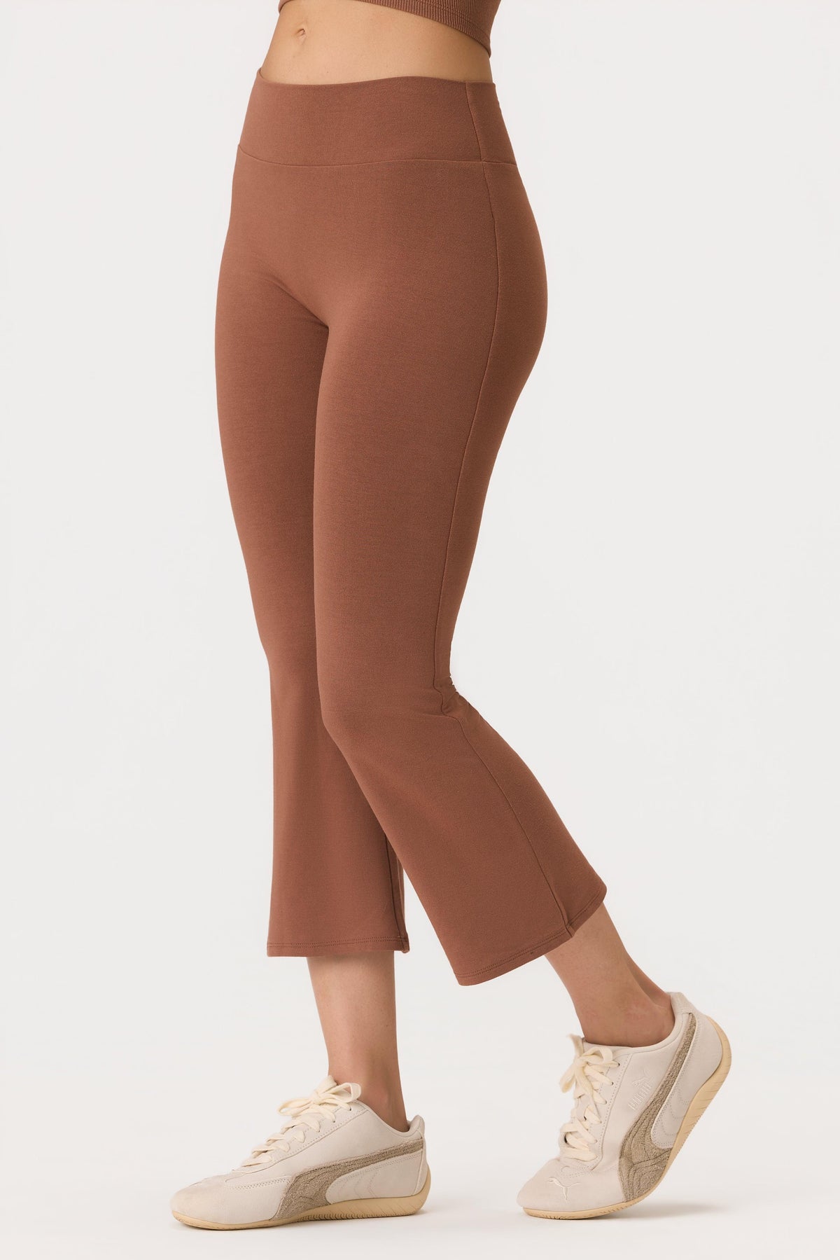 Buttercloud™ Flared Capri Leggings In Cocoa